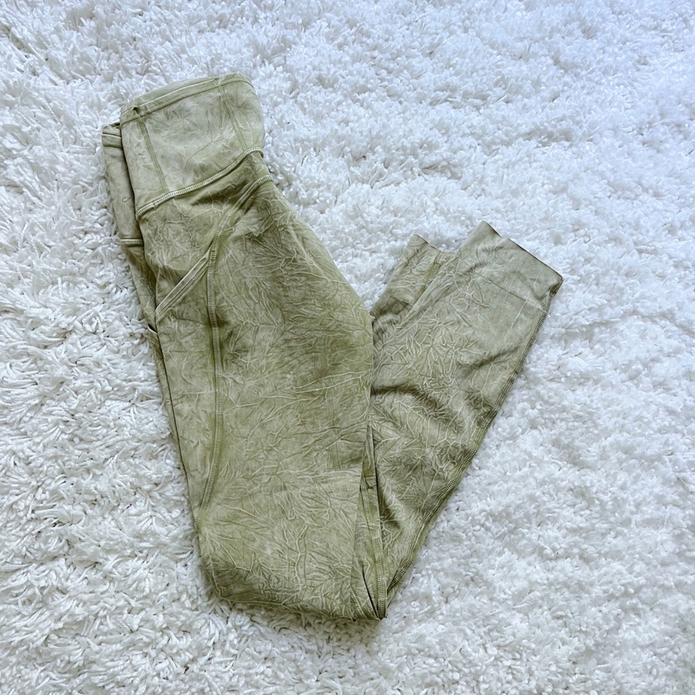 Fast and free tight ice dye